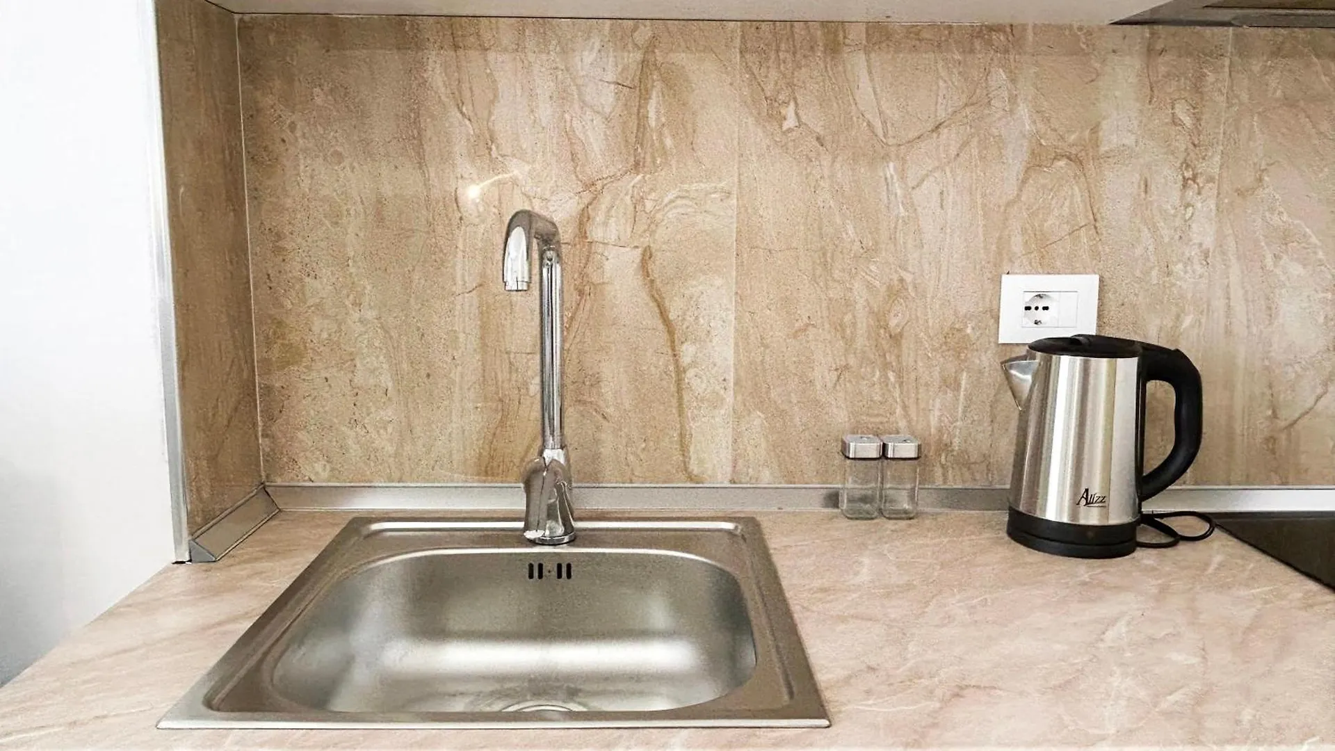 Garsoniere 1080 Apartment Durres 0*,  Albania