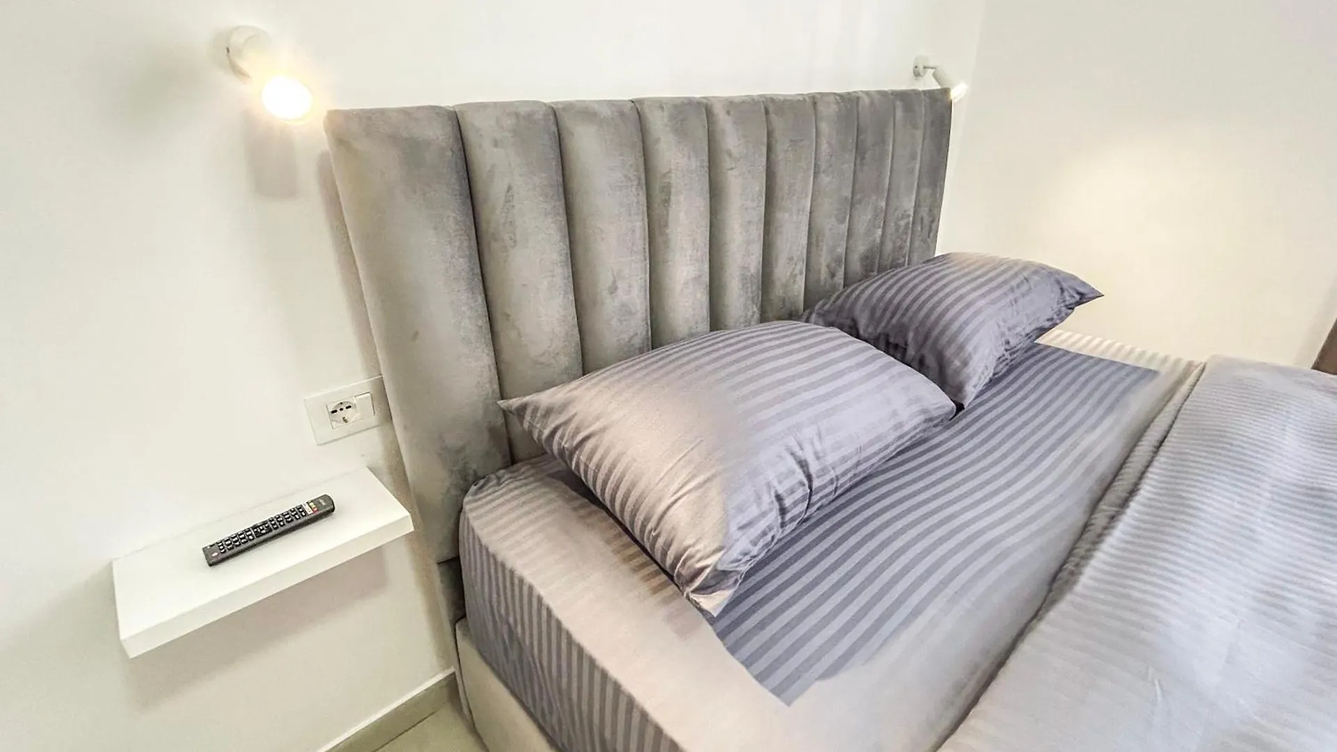 Garsoniere 1080 Apartment Durres Albania